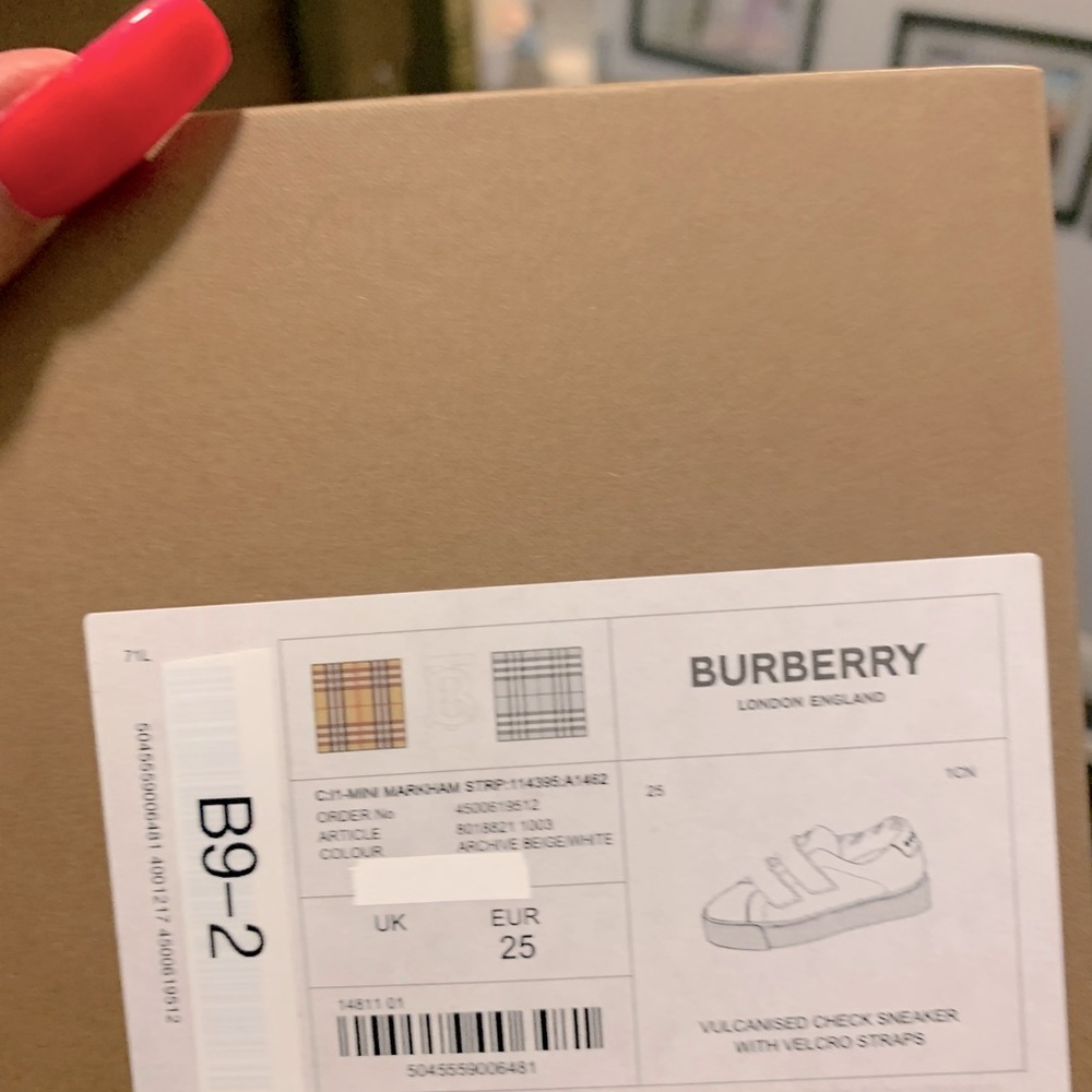 Burberry children's shoes size 7
